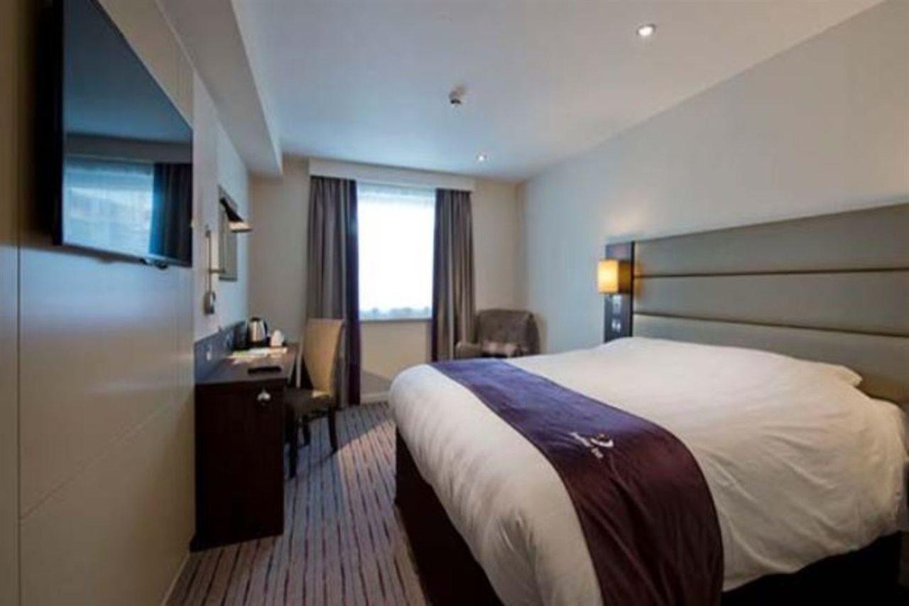 Premier Inn London Woolwich ภายนอก รูปภาพ