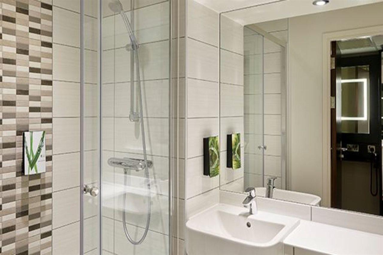 Premier Inn London Woolwich ภายนอก รูปภาพ